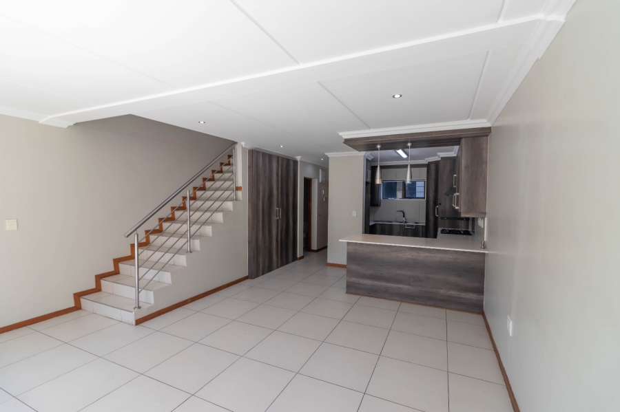 2 Bedroom Property for Sale in Glen Marais Gauteng