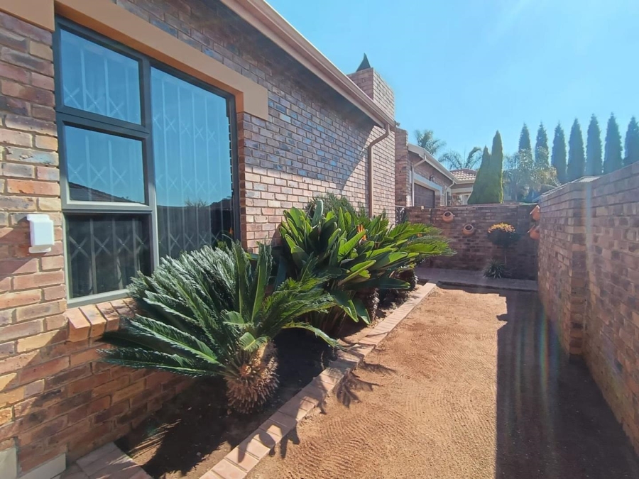 3 Bedroom Property for Sale in Bartlett Gauteng