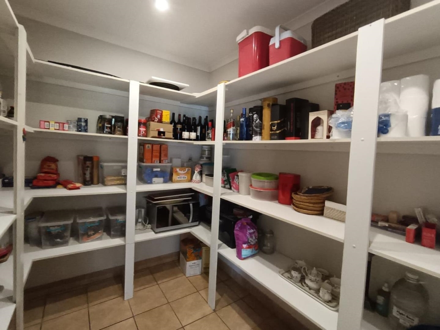 4 Bedroom Property for Sale in Norton Home Estate AH Gauteng
