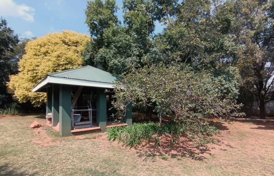 4 Bedroom Property for Sale in Norton Home Estate AH Gauteng