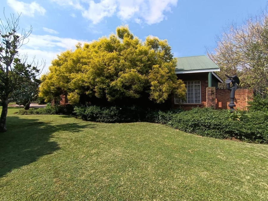 4 Bedroom Property for Sale in Norton Home Estate AH Gauteng