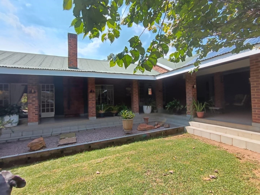 4 Bedroom Property for Sale in Norton Home Estate AH Gauteng