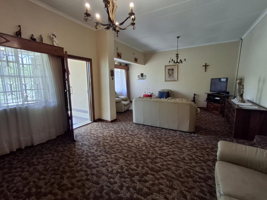 4 Bedroom Property for Sale in Bezuidenhout Valley Gauteng