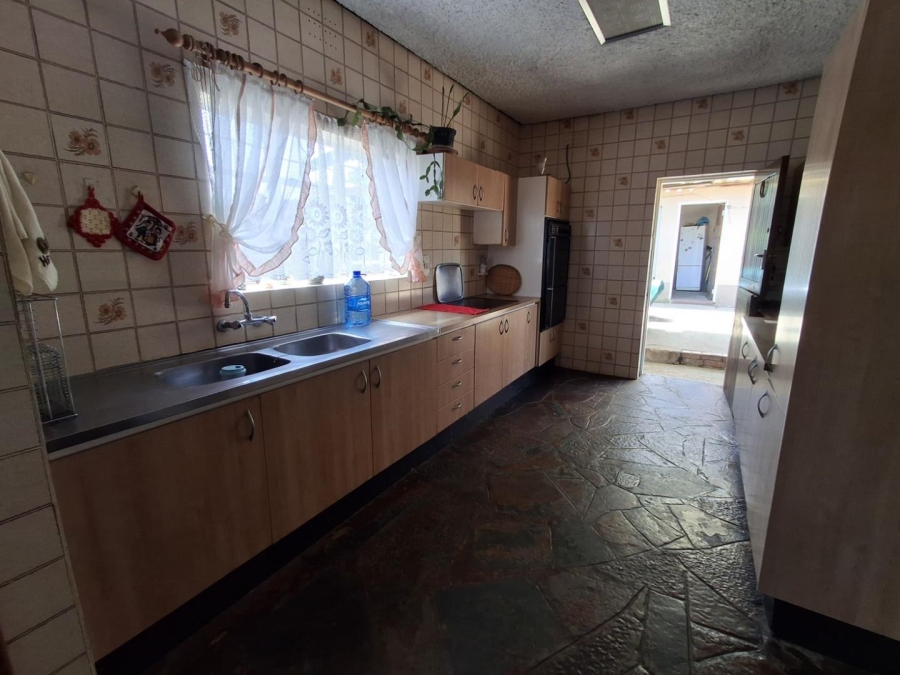 4 Bedroom Property for Sale in Bezuidenhout Valley Gauteng