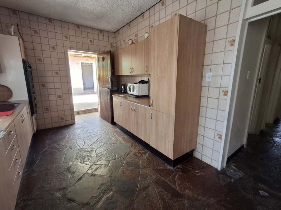 4 Bedroom Property for Sale in Bezuidenhout Valley Gauteng