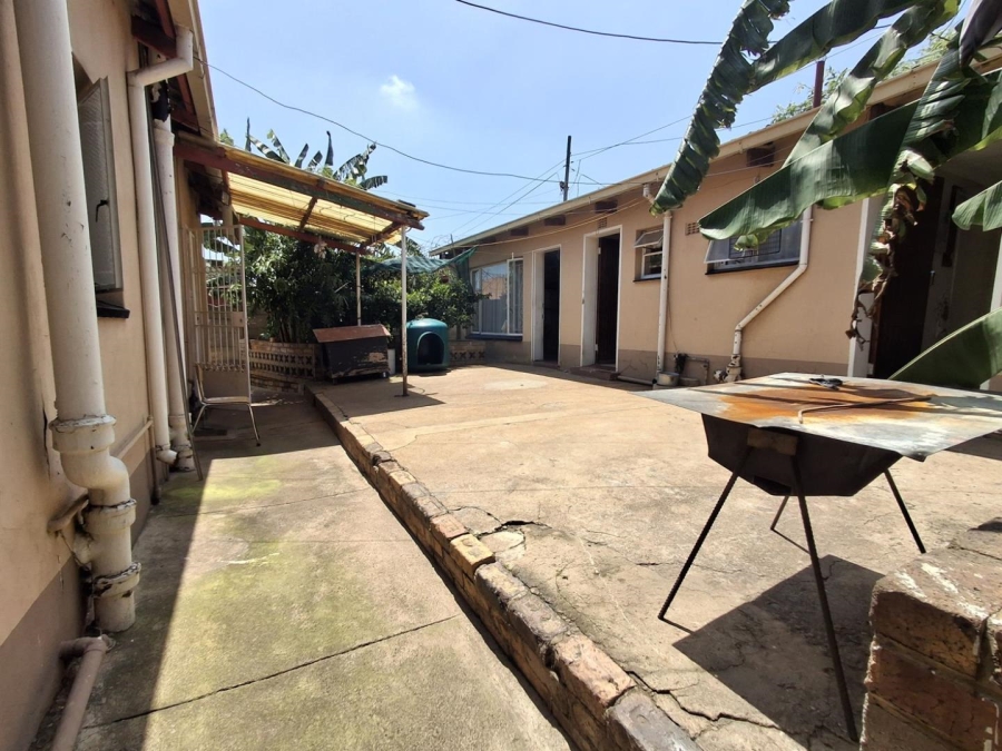 4 Bedroom Property for Sale in Bezuidenhout Valley Gauteng