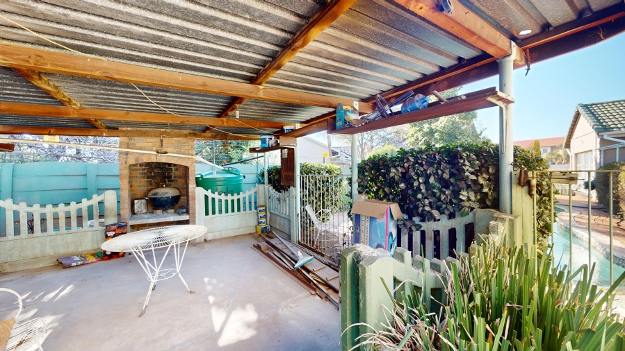 5 Bedroom Property for Sale in Witfield Gauteng