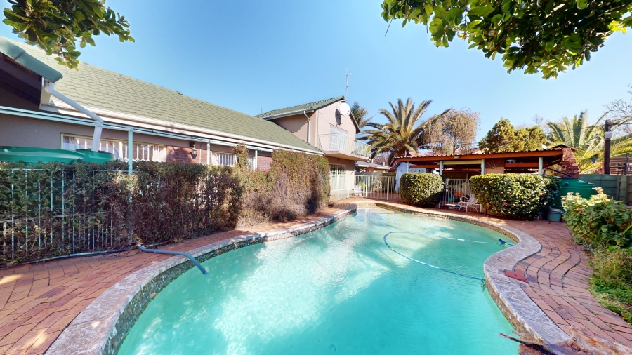 5 Bedroom Property for Sale in Witfield Gauteng