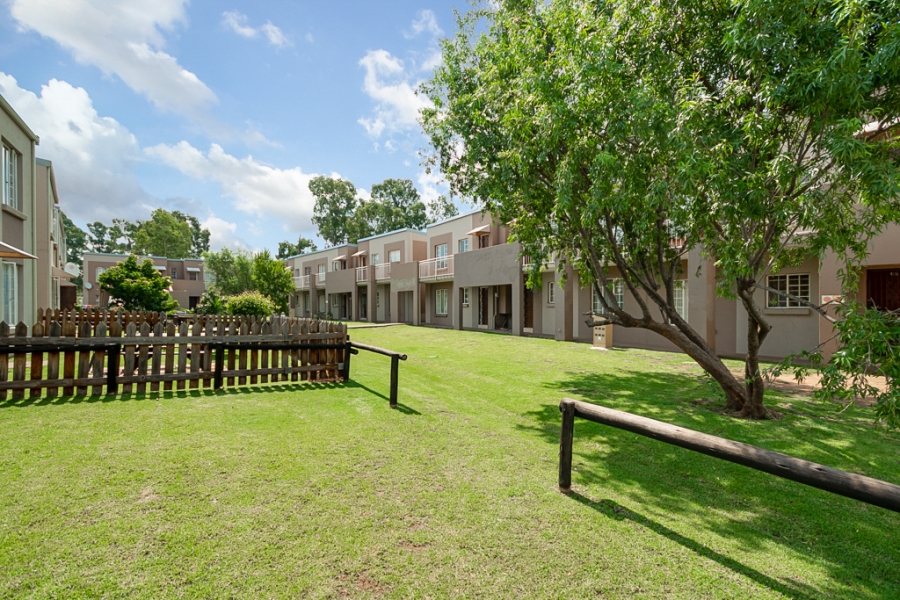 2 Bedroom Property for Sale in Norton Home Estate AH Gauteng