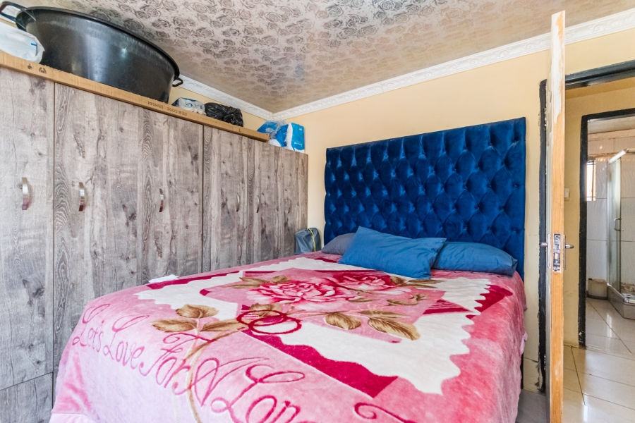 2 Bedroom Property for Sale in Thulani Gauteng