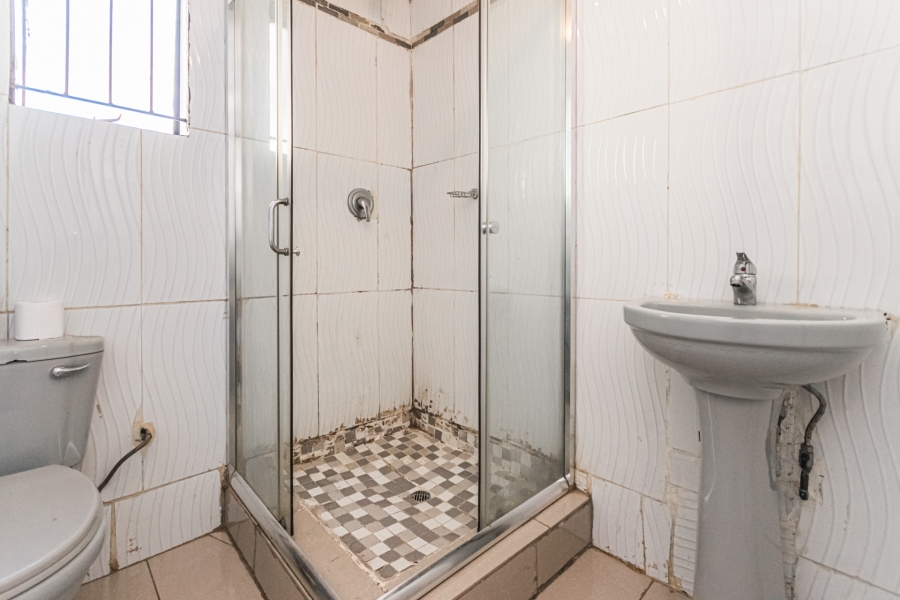 2 Bedroom Property for Sale in Thulani Gauteng