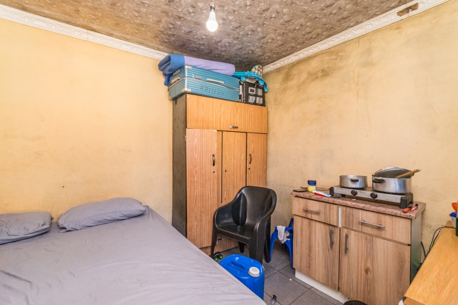 2 Bedroom Property for Sale in Thulani Gauteng