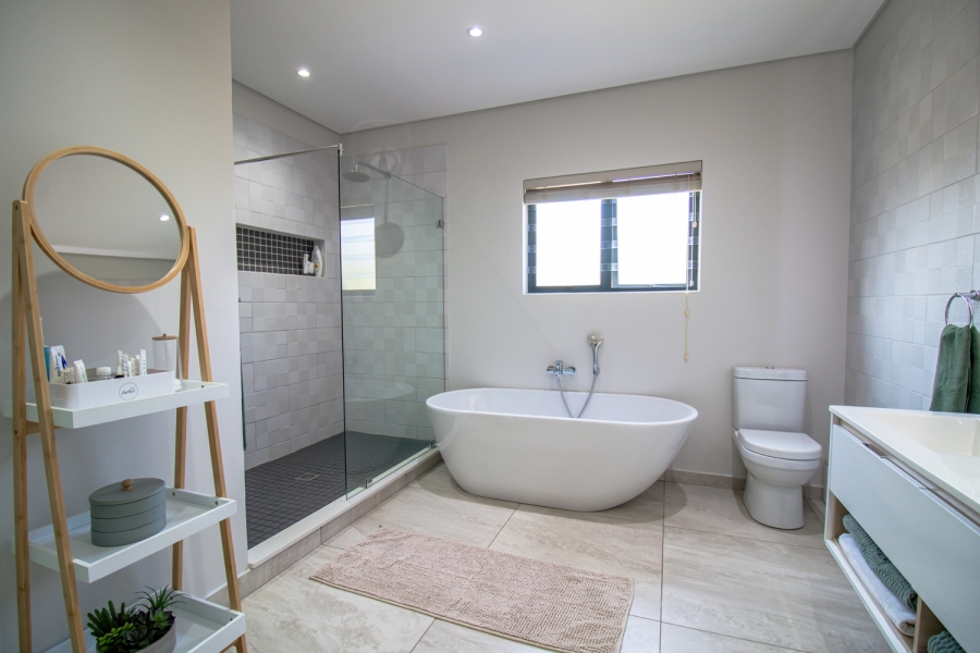 4 Bedroom Property for Sale in Carlswald Estate Gauteng