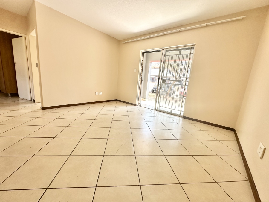 2 Bedroom Property for Sale in Monavoni Gauteng