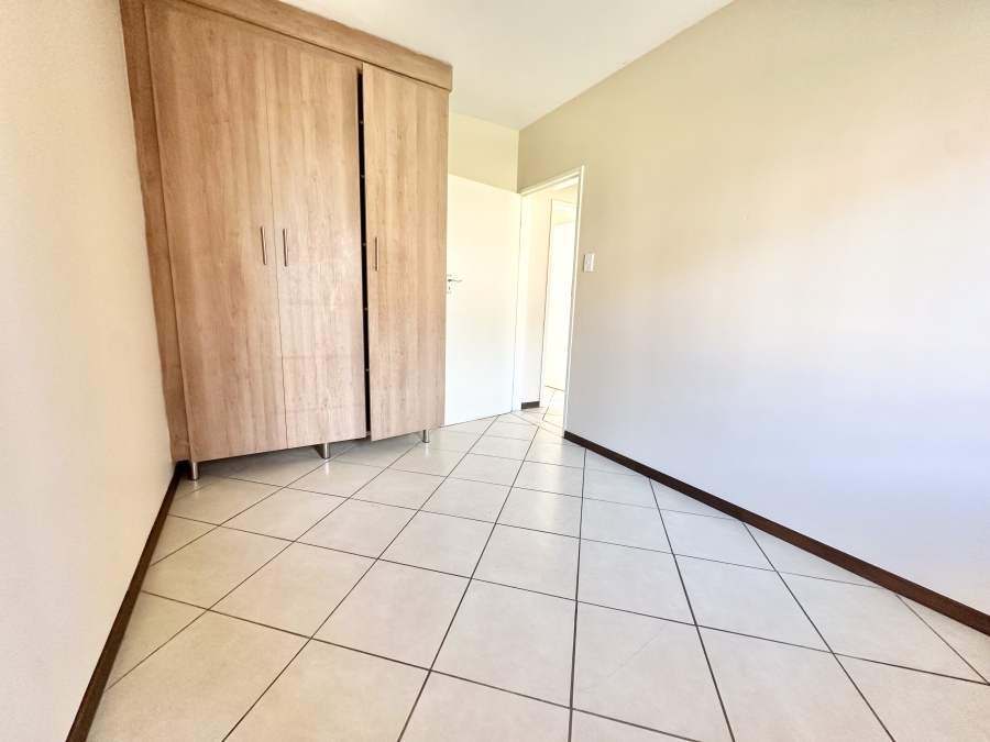 2 Bedroom Property for Sale in Monavoni Gauteng
