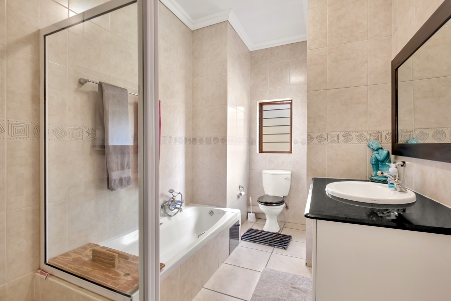 2 Bedroom Property for Sale in Sandown Gauteng