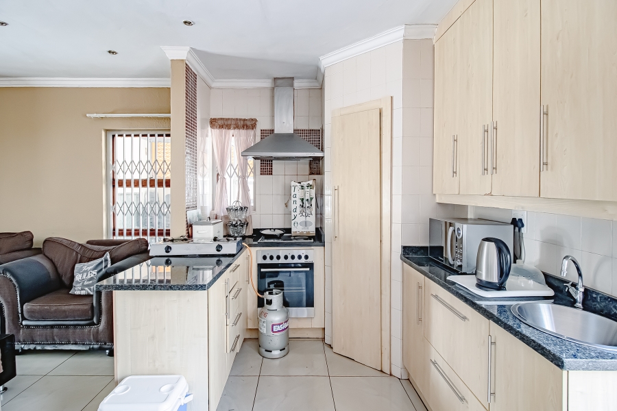 4 Bedroom Property for Sale in Amandasig Gauteng