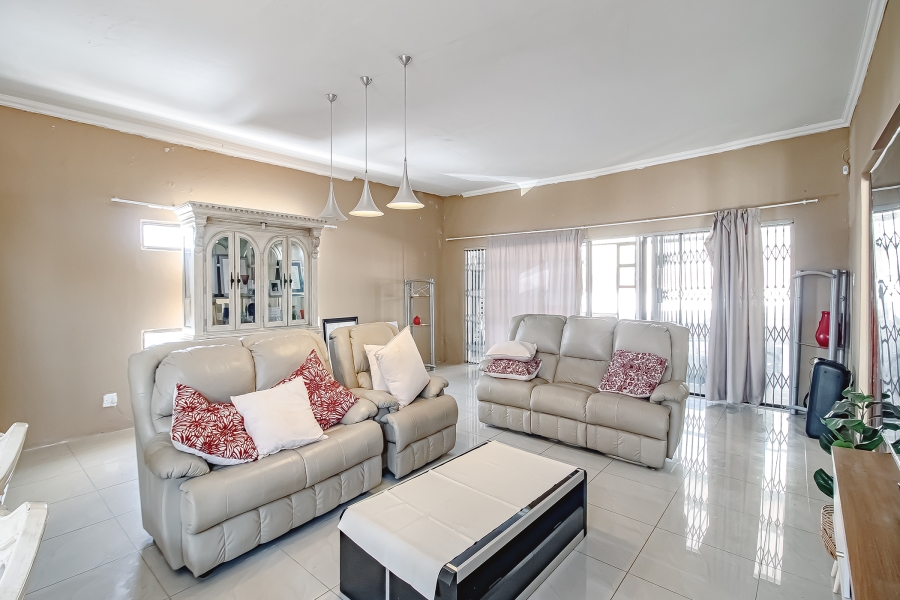 4 Bedroom Property for Sale in Amandasig Gauteng