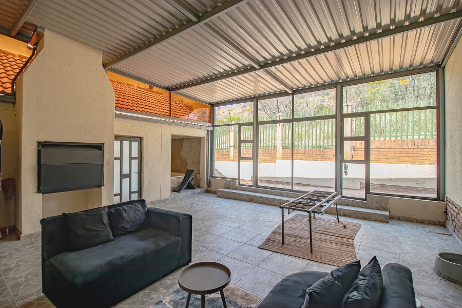 4 Bedroom Property for Sale in Amandasig Gauteng