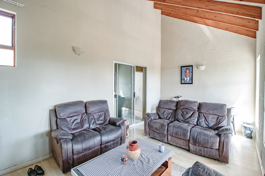 4 Bedroom Property for Sale in Amandasig Gauteng