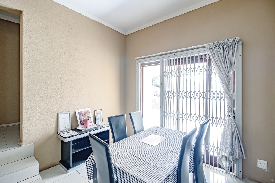 4 Bedroom Property for Sale in Amandasig Gauteng