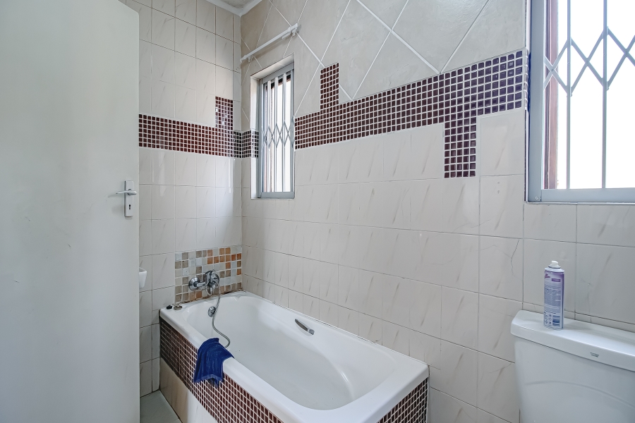 4 Bedroom Property for Sale in Amandasig Gauteng