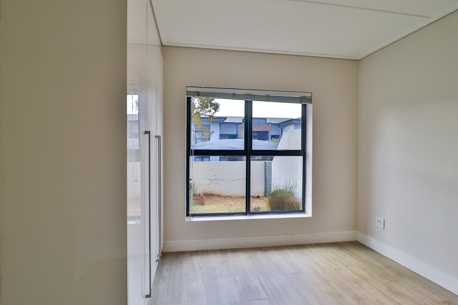 2 Bedroom Property for Sale in Eye of Africa Gauteng