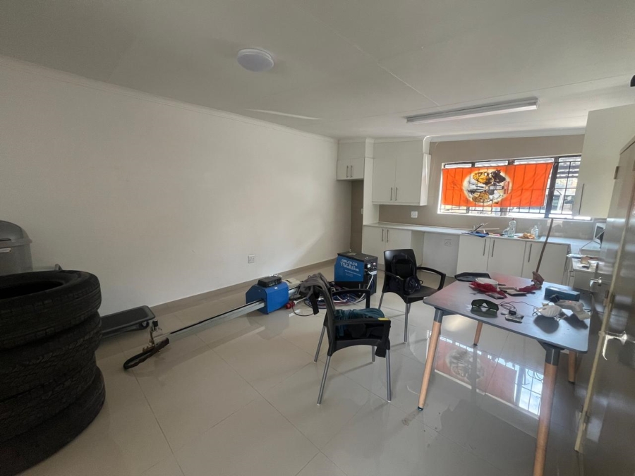 1 Bedroom Property for Sale in Edendale Gauteng