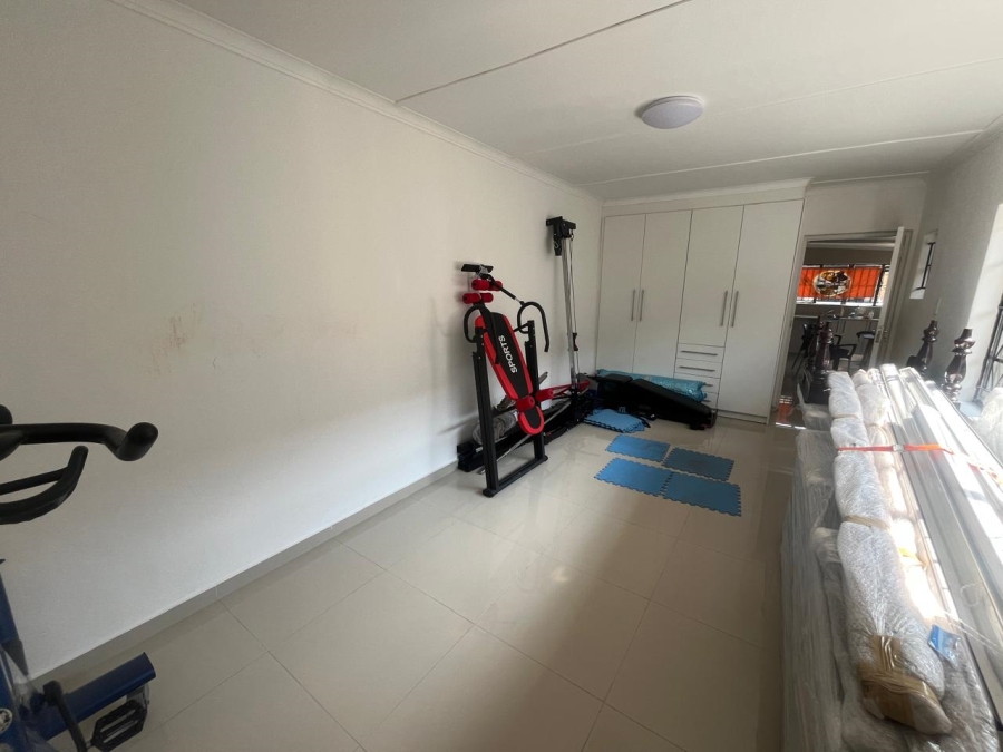 1 Bedroom Property for Sale in Edendale Gauteng