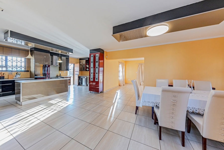 4 Bedroom Property for Sale in Lanseria Gauteng