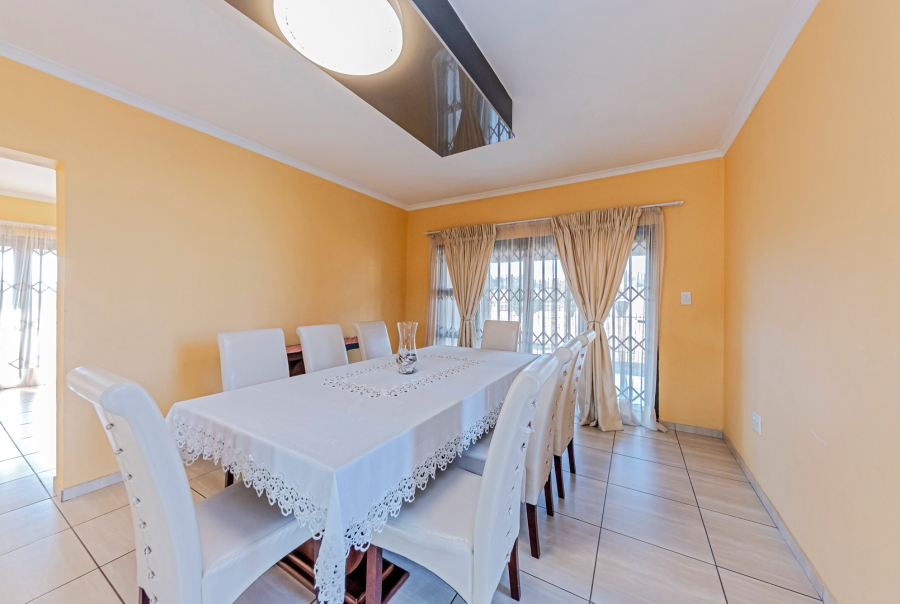 4 Bedroom Property for Sale in Lanseria Gauteng