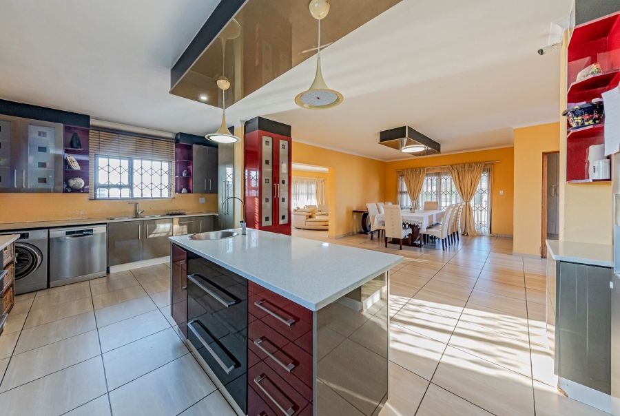 4 Bedroom Property for Sale in Lanseria Gauteng