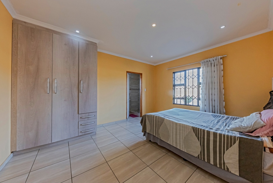 4 Bedroom Property for Sale in Lanseria Gauteng