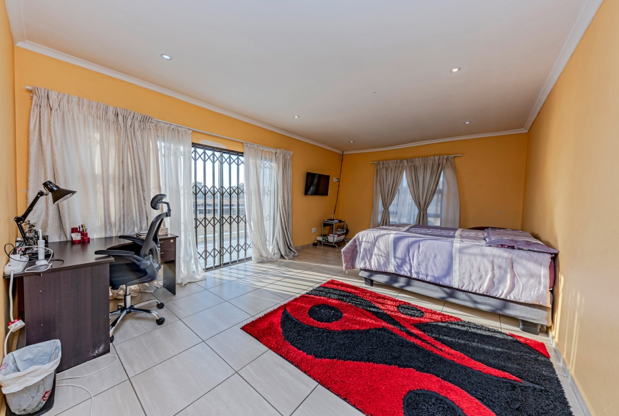 4 Bedroom Property for Sale in Lanseria Gauteng