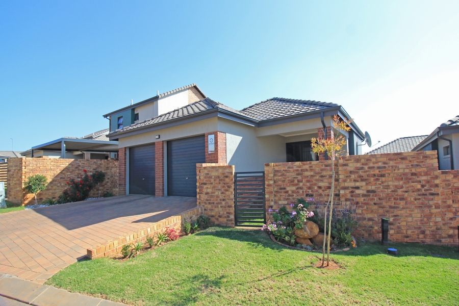 3 Bedroom Property for Sale in Cosmo City Gauteng