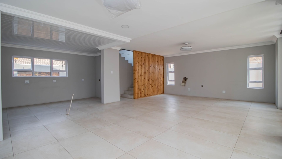 4 Bedroom Property for Sale in Beyers Park Gauteng