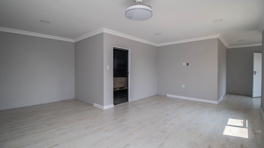4 Bedroom Property for Sale in Beyers Park Gauteng