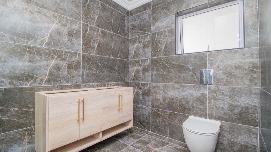 4 Bedroom Property for Sale in Beyers Park Gauteng