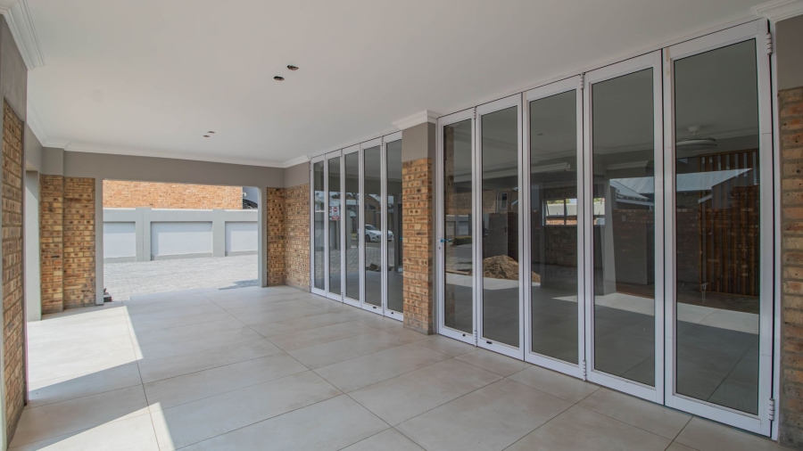 4 Bedroom Property for Sale in Beyers Park Gauteng