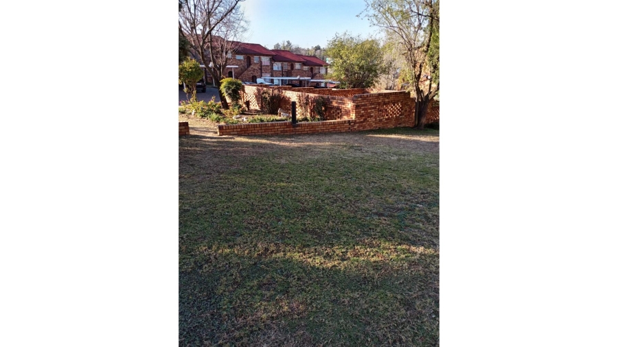 2 Bedroom Property for Sale in Buccleuch Gauteng