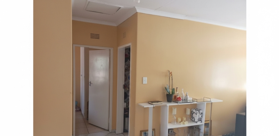 2 Bedroom Property for Sale in Buccleuch Gauteng