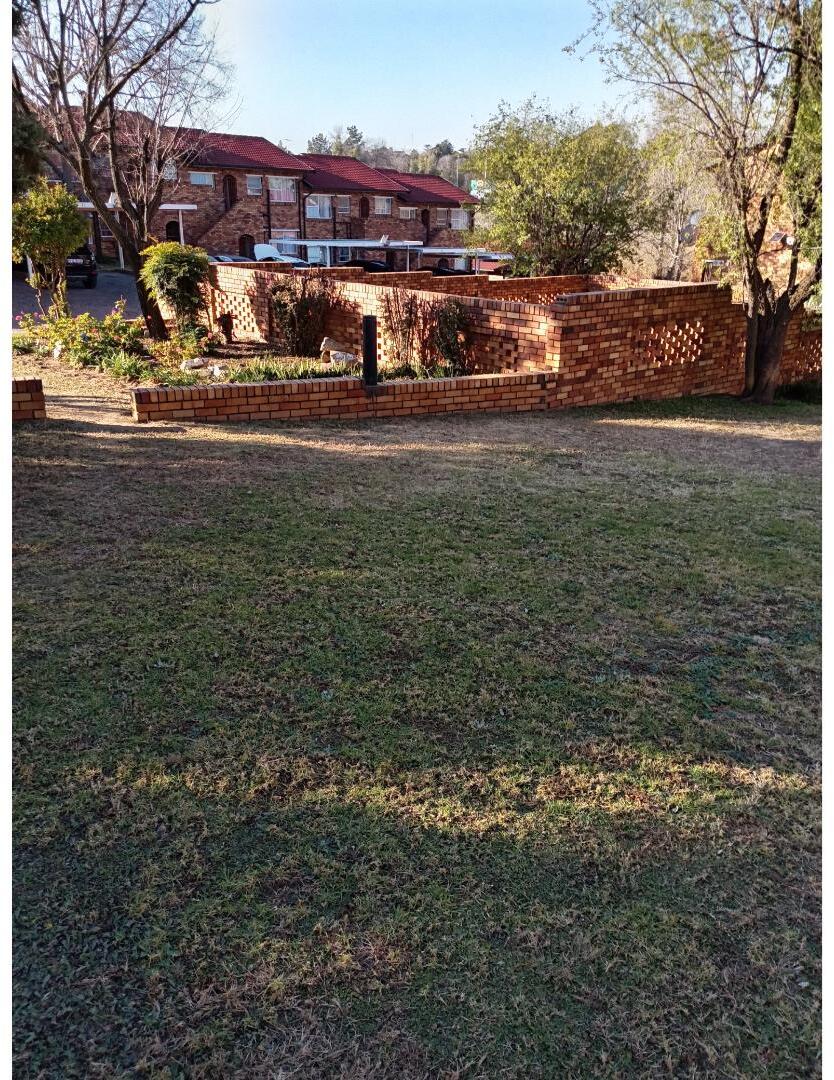 2 Bedroom Property for Sale in Buccleuch Gauteng