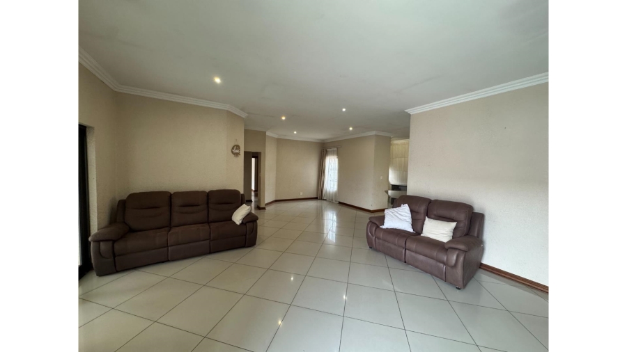 3 Bedroom Property for Sale in Thatchfield Hills Gauteng
