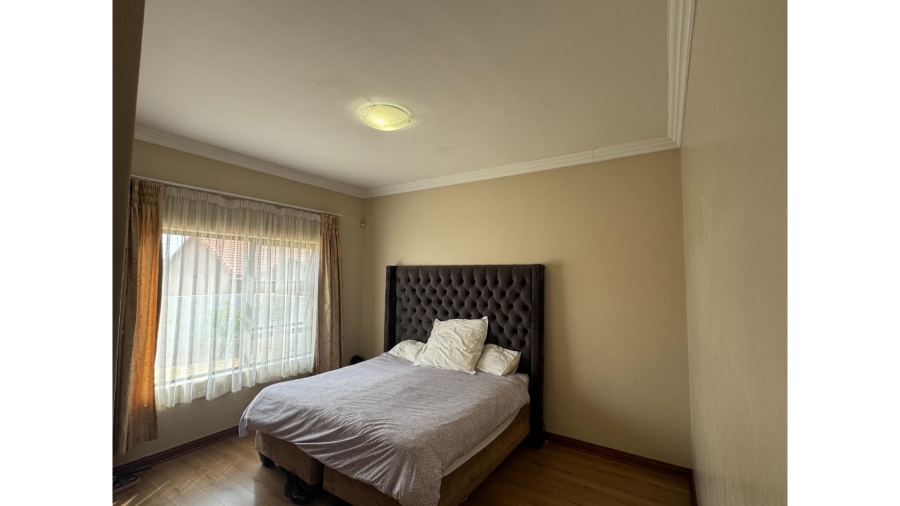 3 Bedroom Property for Sale in Thatchfield Hills Gauteng