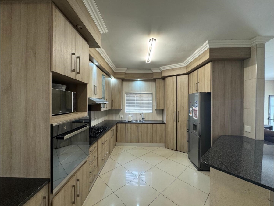 3 Bedroom Property for Sale in Thatchfield Hills Gauteng