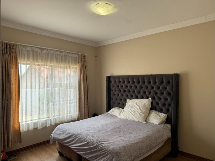3 Bedroom Property for Sale in Thatchfield Hills Gauteng