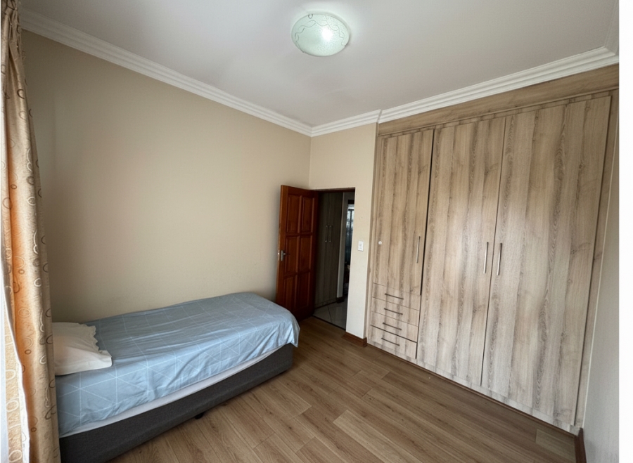 3 Bedroom Property for Sale in Thatchfield Hills Gauteng