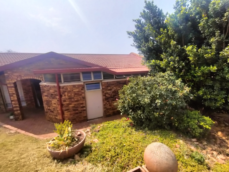 2 Bedroom Property for Sale in Amandasig Gauteng