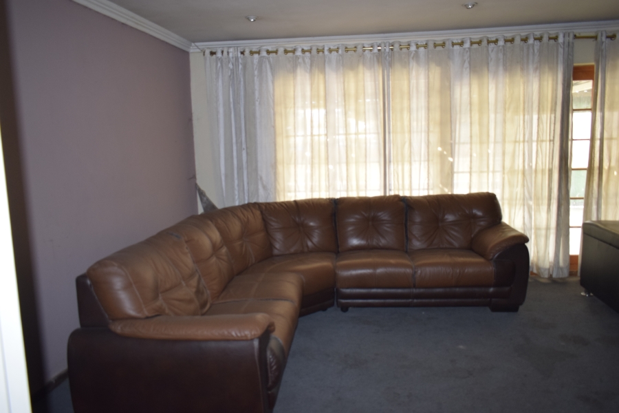 4 Bedroom Property for Sale in Inadan Gauteng