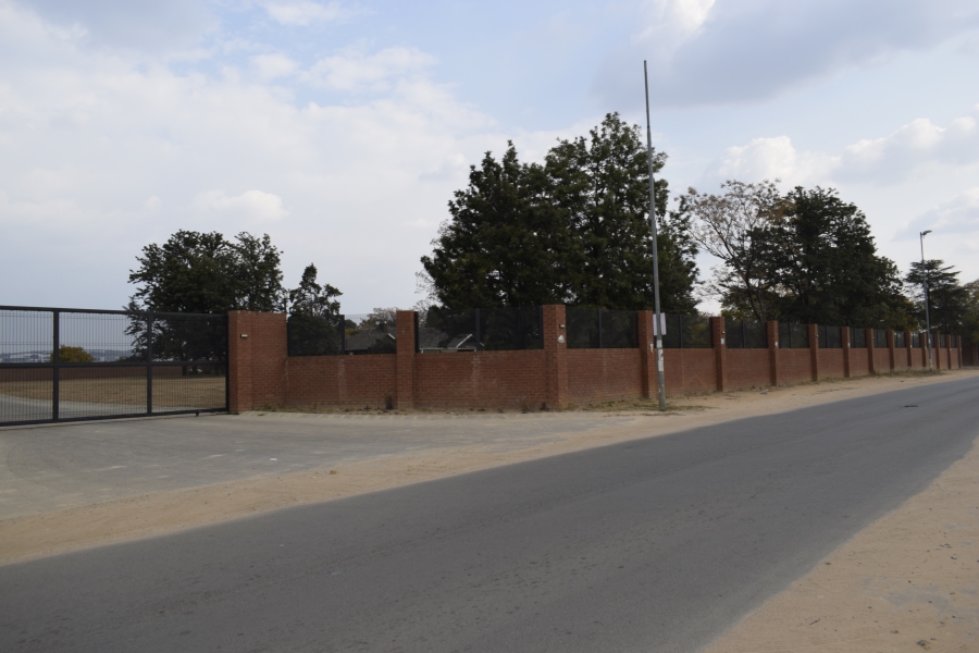 4 Bedroom Property for Sale in Inadan Gauteng